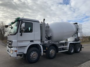 Intermix  op chassis Mercedes-Benz 3244 betonmixer