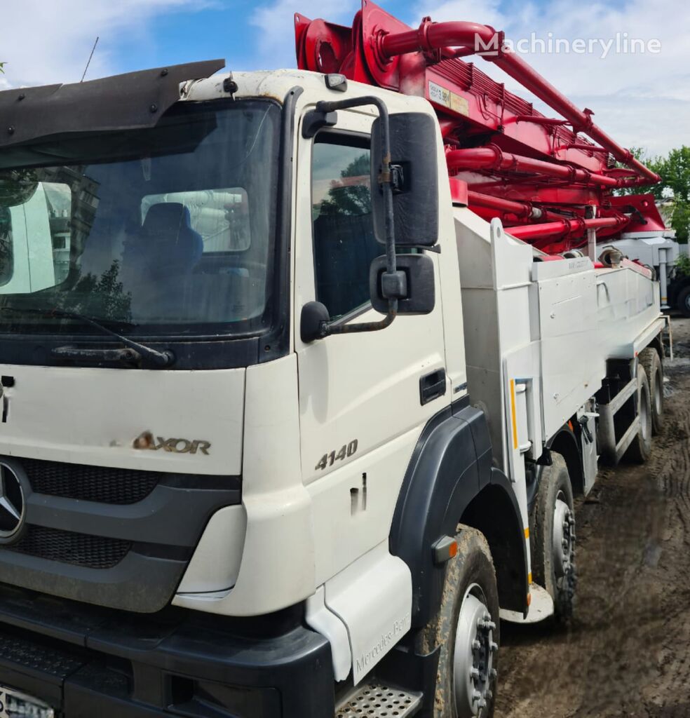 KCP  op chassis Mercedes-Benz Axor 4140 betonpomp