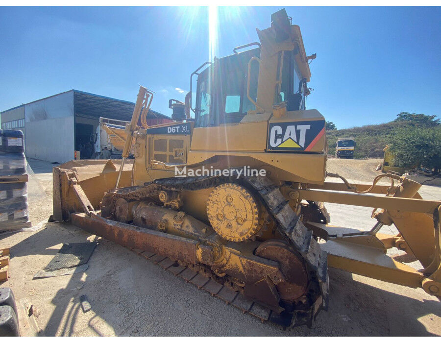 Caterpillar D8T bulldozer