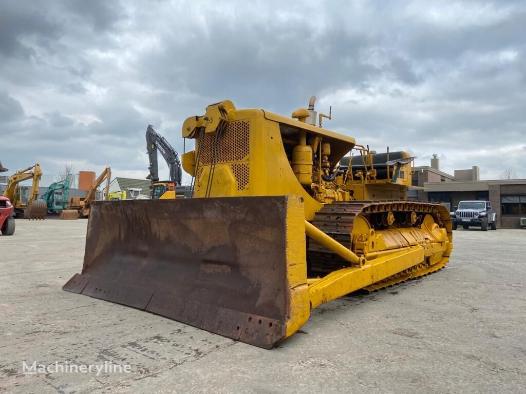 Caterpillar d8 bulldozer