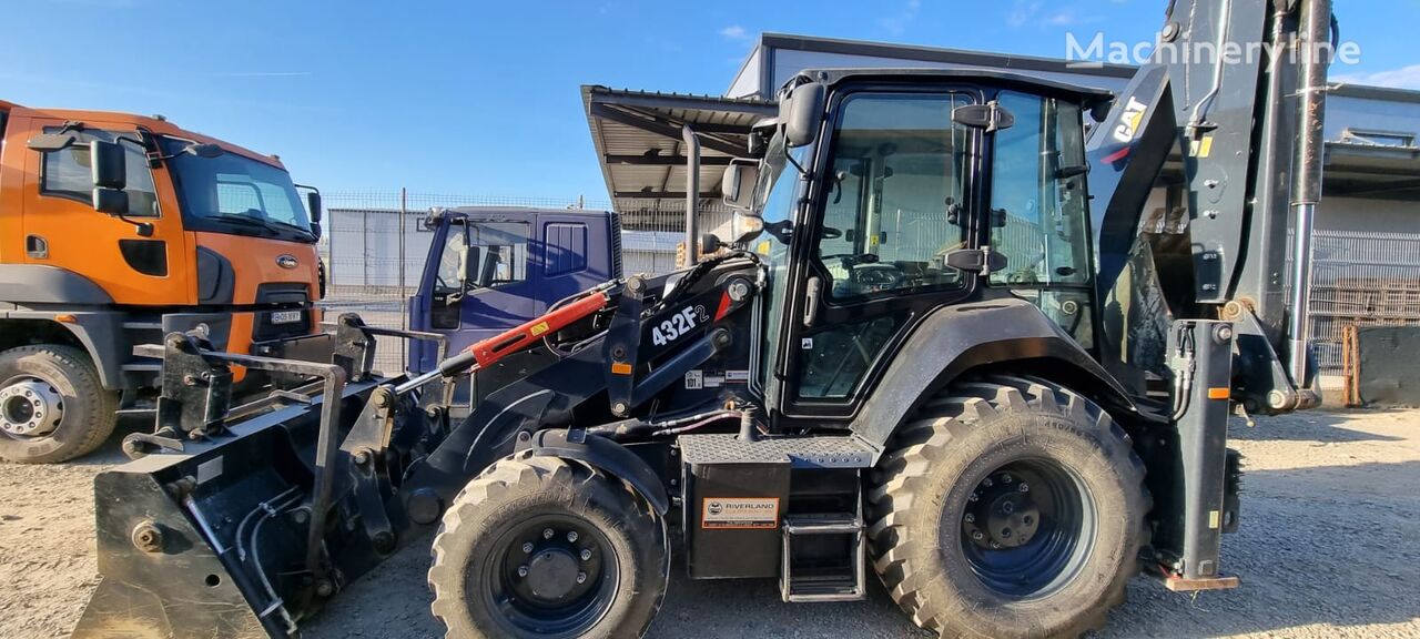 CATERPILLAR 432 F2 Black Edition graaflaadmachine te koop Roemenië, VG30895
