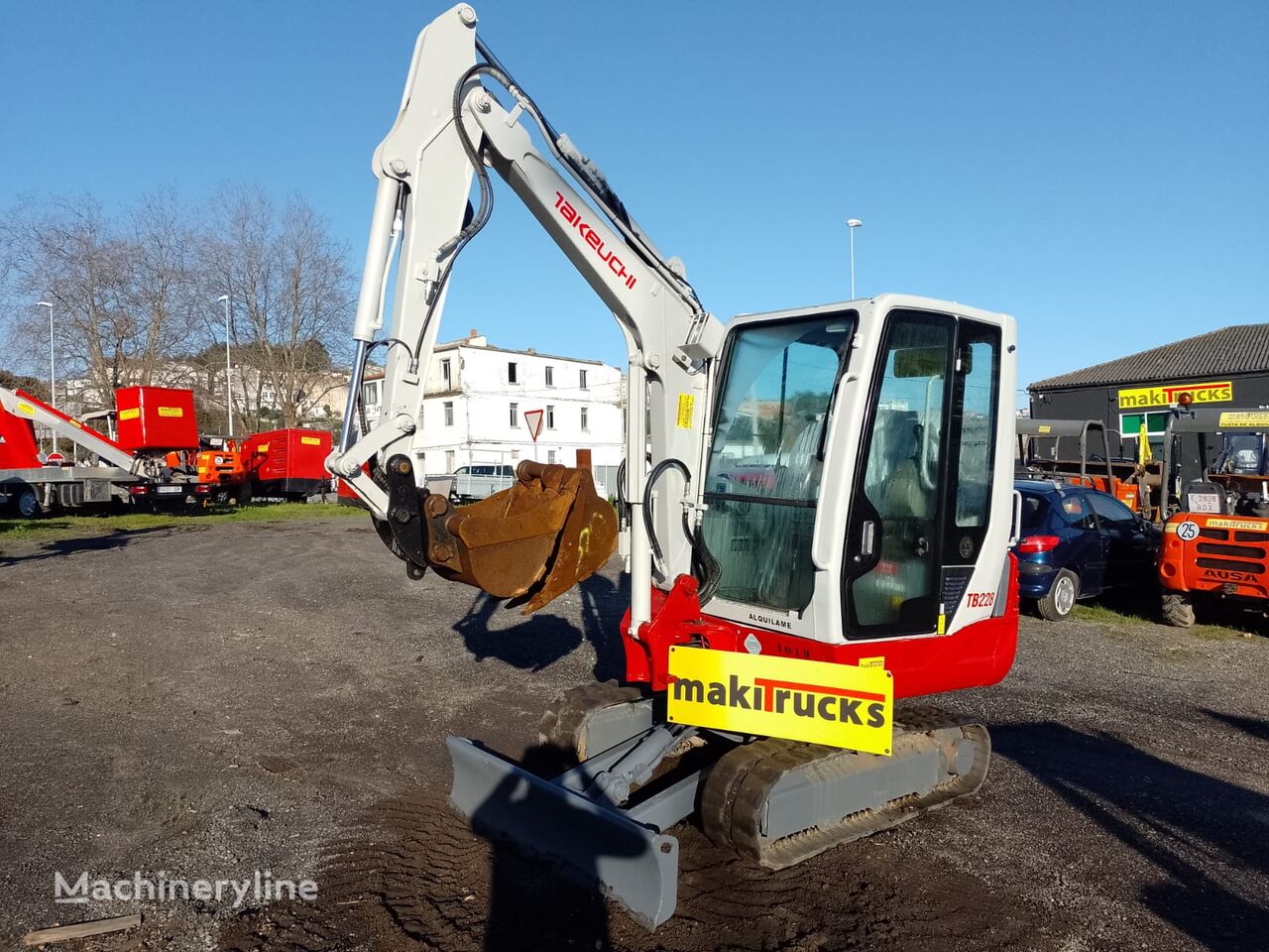 Takeuchi TB228 minigraver