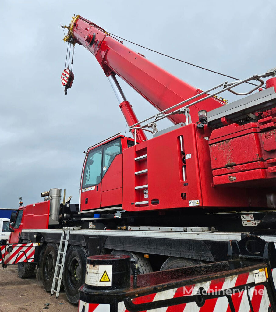 Liebherr LTM 1130-5.1 mobiele kraan