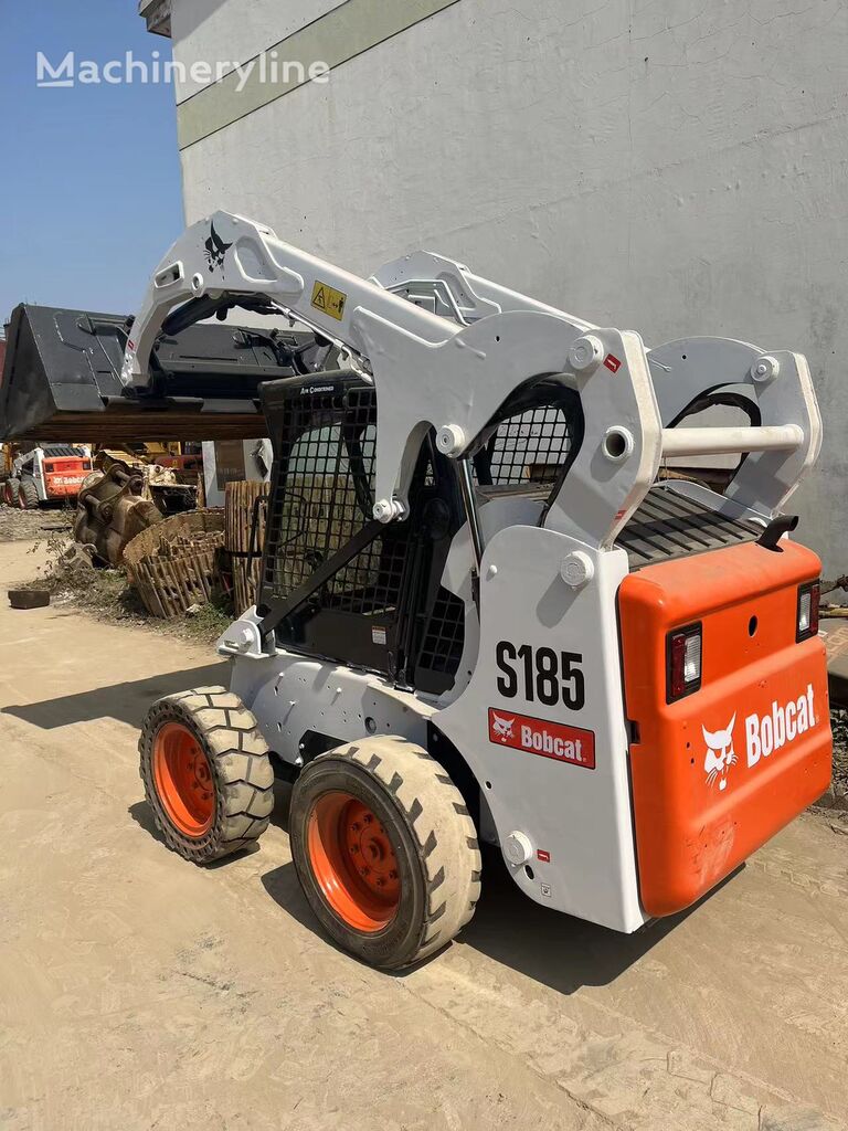 Bobcat S185 schranklader