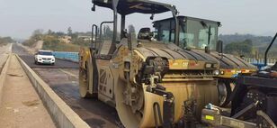 Caterpillar CB13 tandemwals