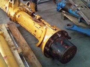 Caterpillar ZF AP B 355 ZF vooras voor Caterpillar 312 graafmachine